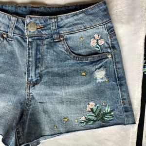 Almost Famous High Rise Embroidered Jean Shorts